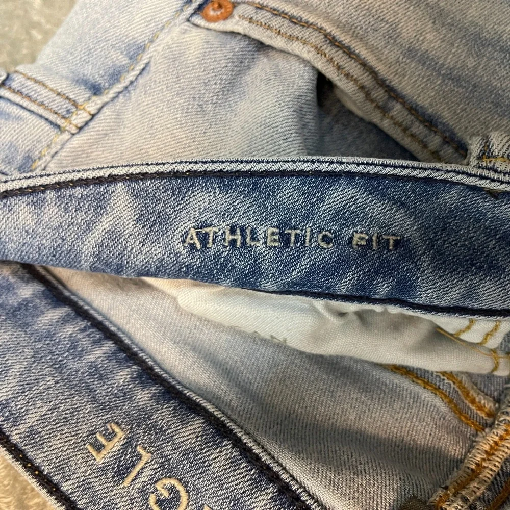 American Eagle Men Athletic Taper Fit Light Temp Tech Stretch Denim Jean 31x32